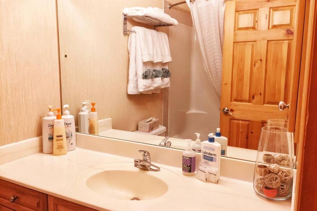 Mountainview -Privatechalet Sleep7- 5Min To Dt Vacation Home Canmore Buitenkant foto