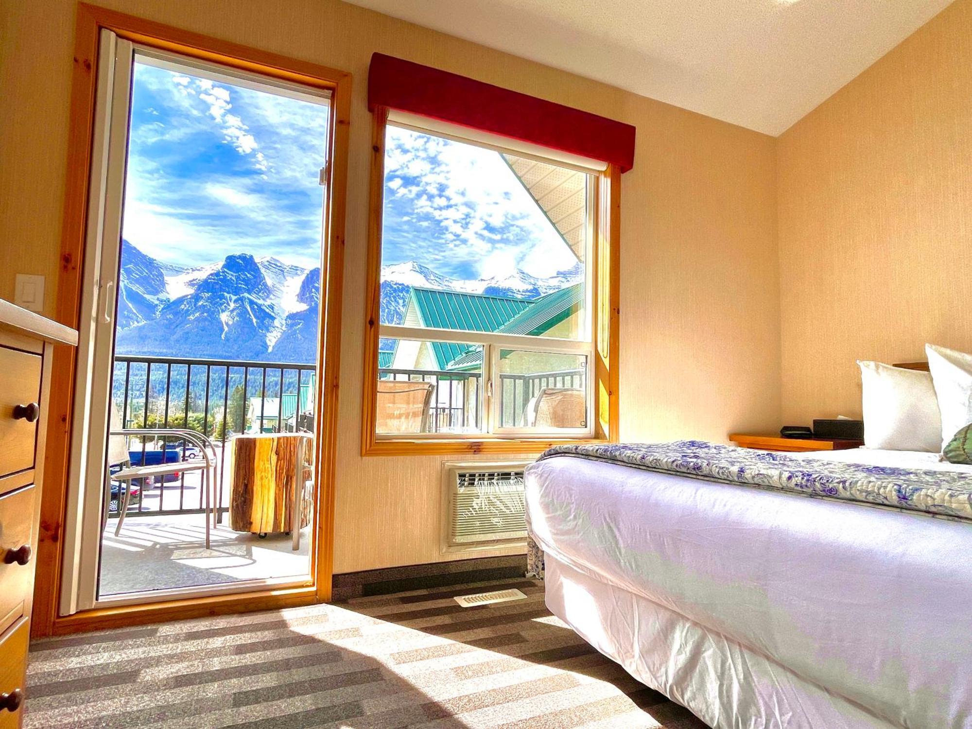 Mountainview -Privatechalet Sleep7- 5Min To Dt Vacation Home Canmore Buitenkant foto